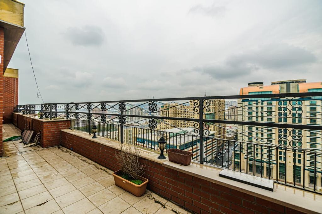 Penthouse Apartment on 28 may
