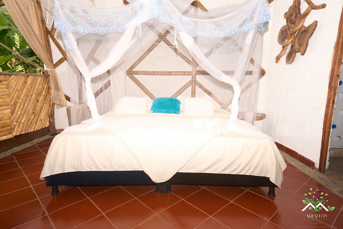 Habitación privada Coqueta Crestada con cama king