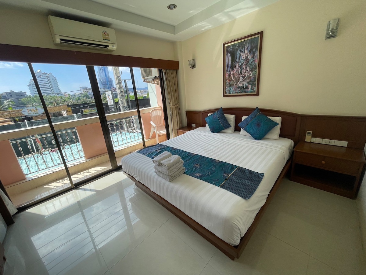 Comfy Double Room @ One World One Home Patong 1