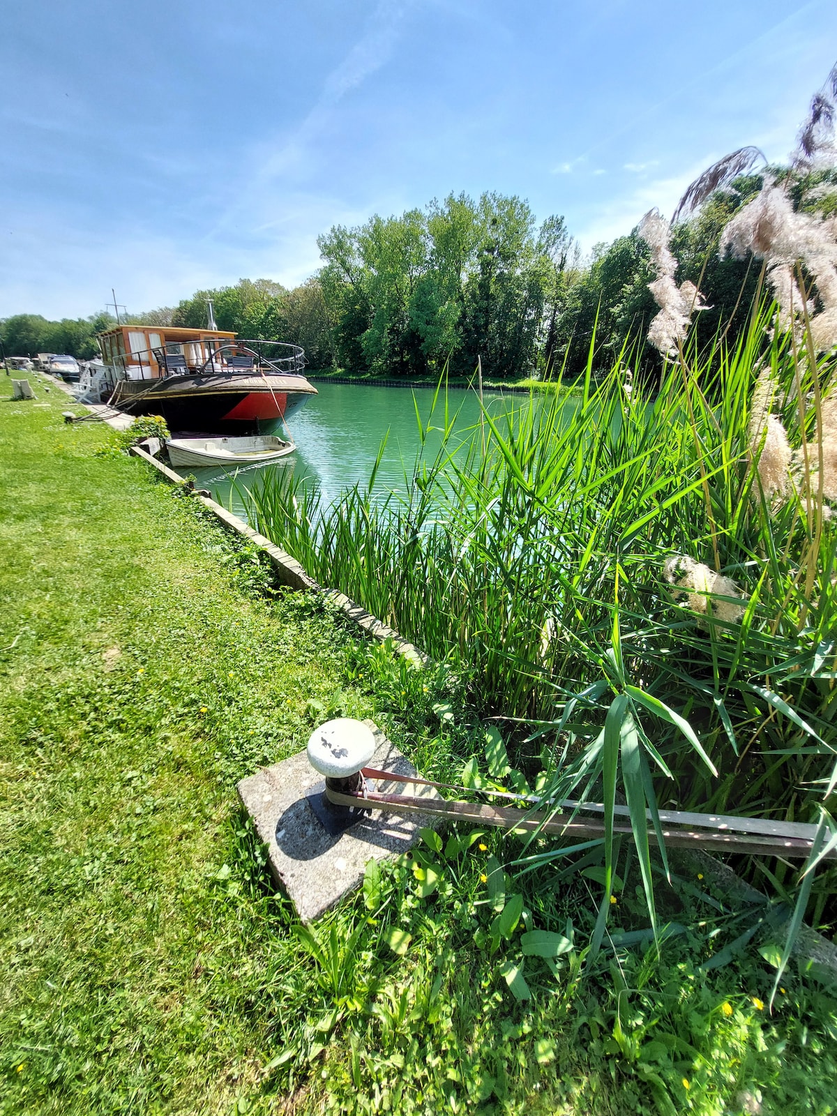 Péniche spacieuse en Champagne