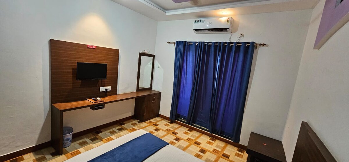 Ac Standard Room	| Apsons Resort