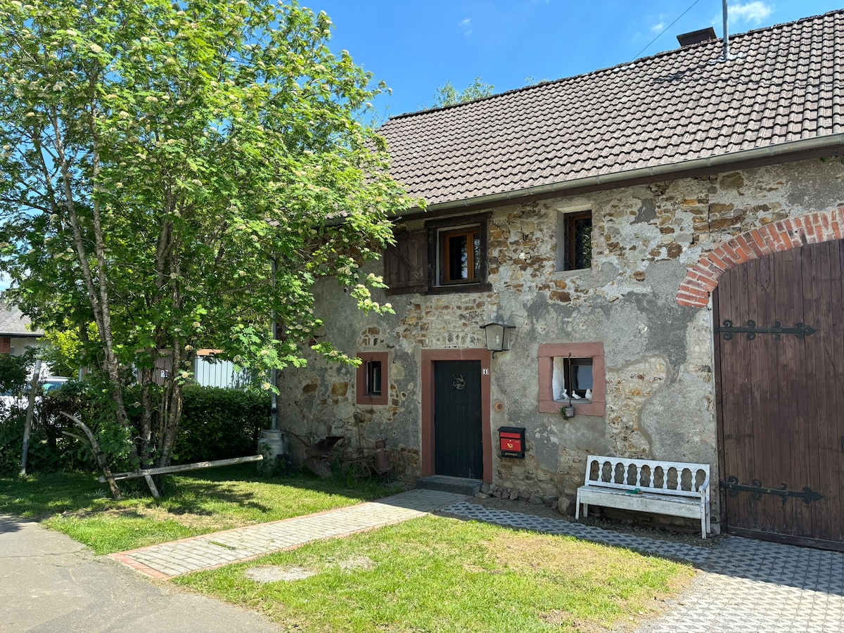 Bruchsteinhaus in der Vulkaneifel