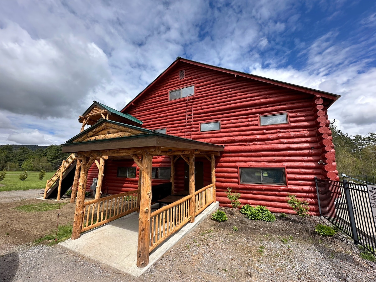 Half Mile Ranch's Grand Lodge