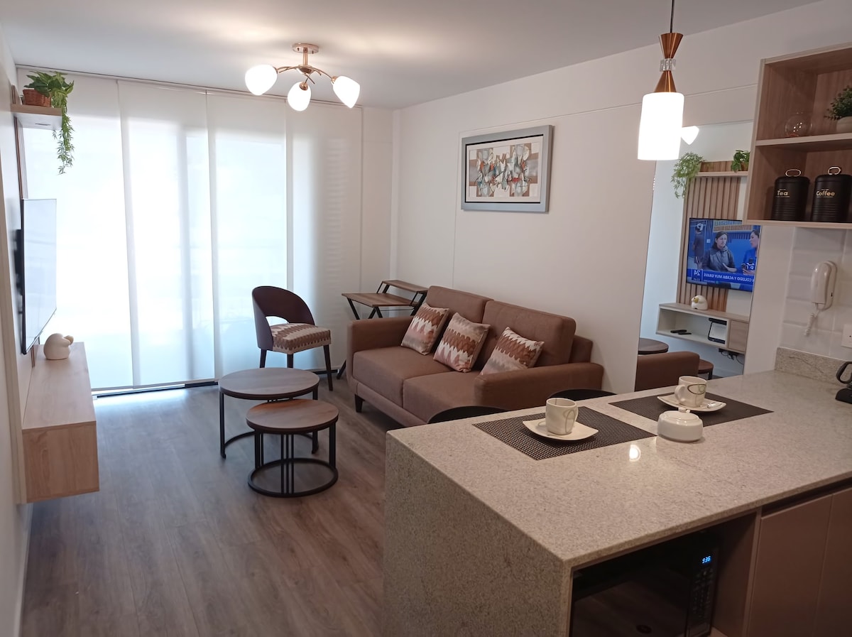 Cozy, Central, and Modern 1BR Apartment