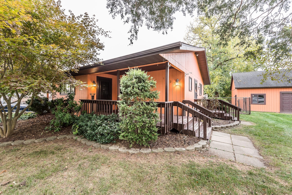 Lake Chemung Cottage