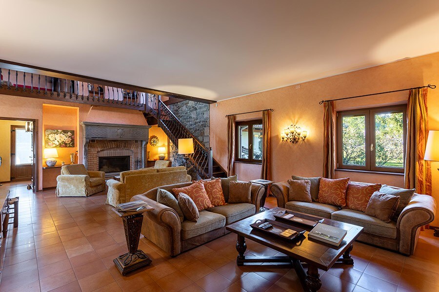 Exquisite Lakefront Luxury Villa on Lake Maggiore