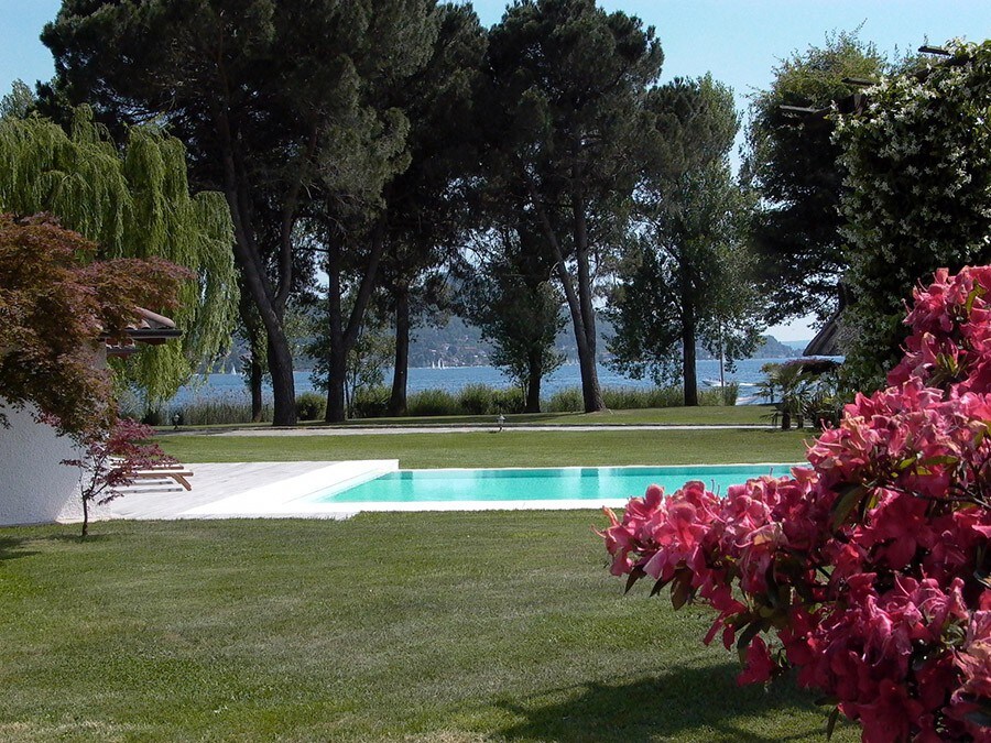 Exquisite Lakefront Luxury Villa on Lake Maggiore