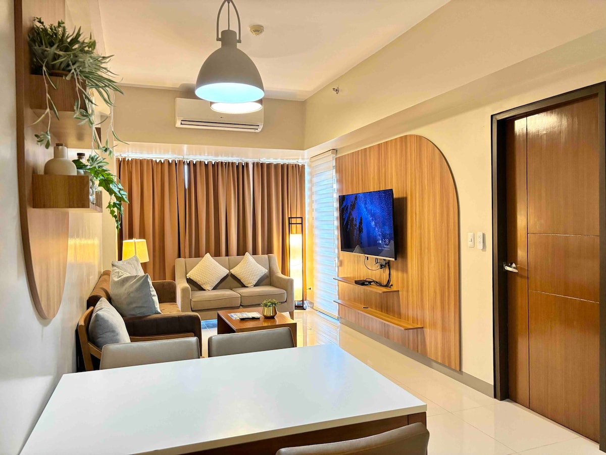 Modern 1-Bedroom Unit w/ Pool view & Seaview