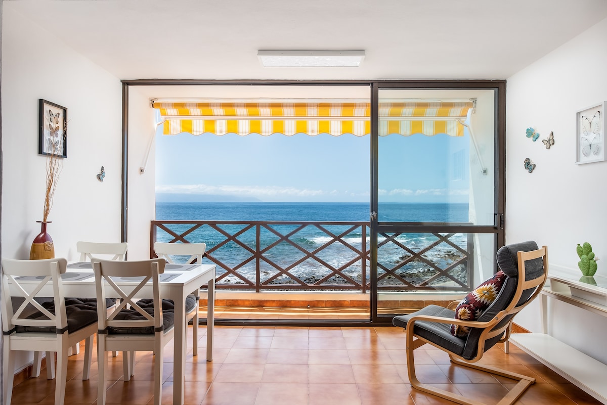 Neptuno oceanfront apartment