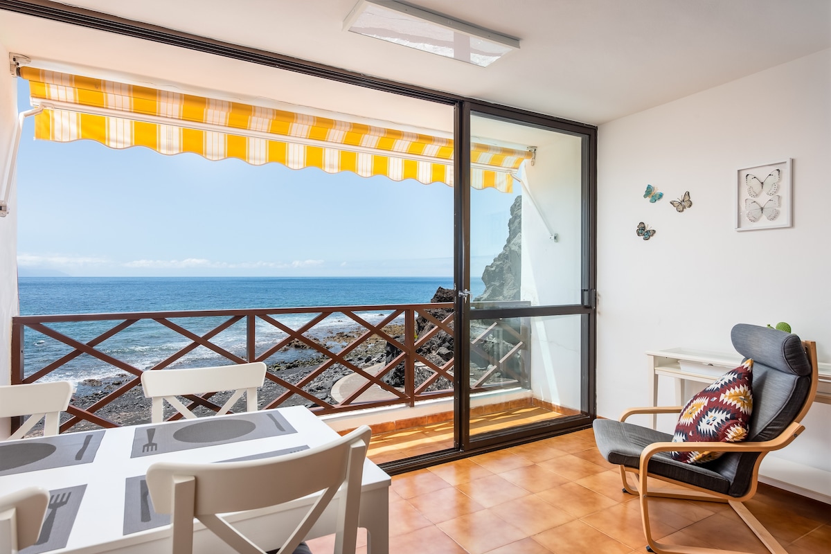 Neptuno oceanfront apartment