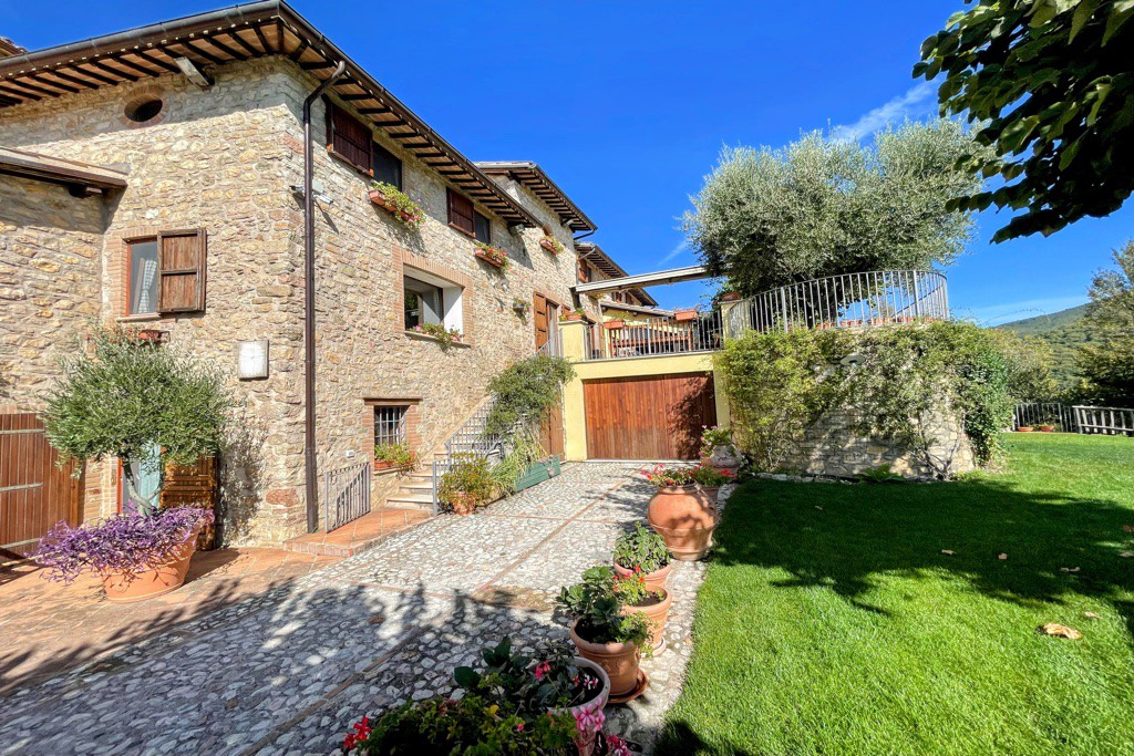 Aristo! Live like an Italian aristocrat! Sleeps 10