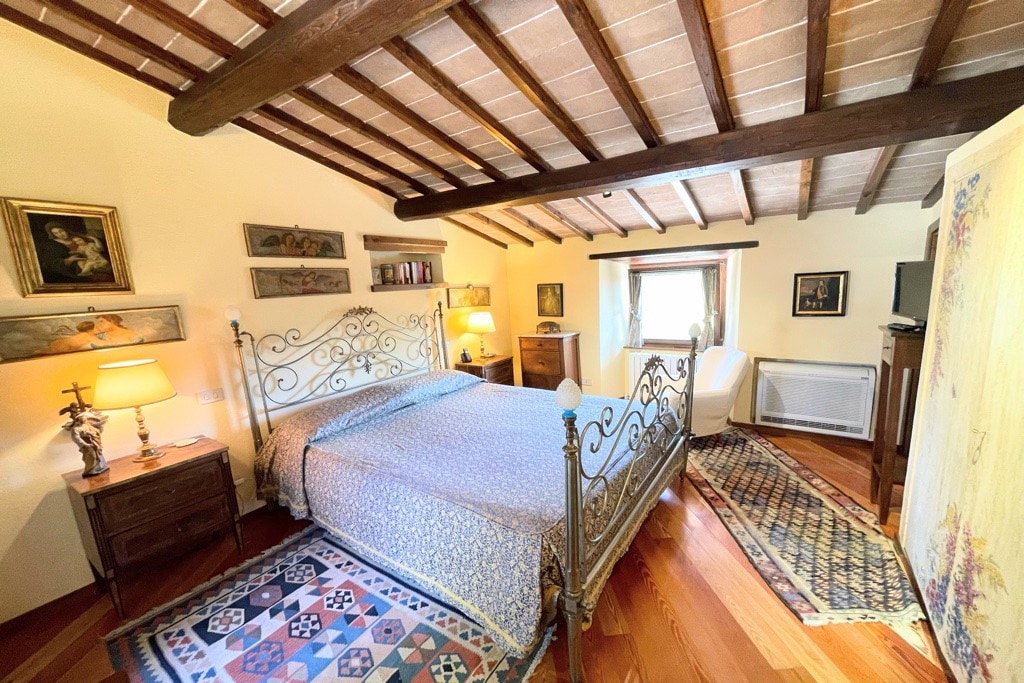 Aristo! Live like an Italian aristocrat! Sleeps 10