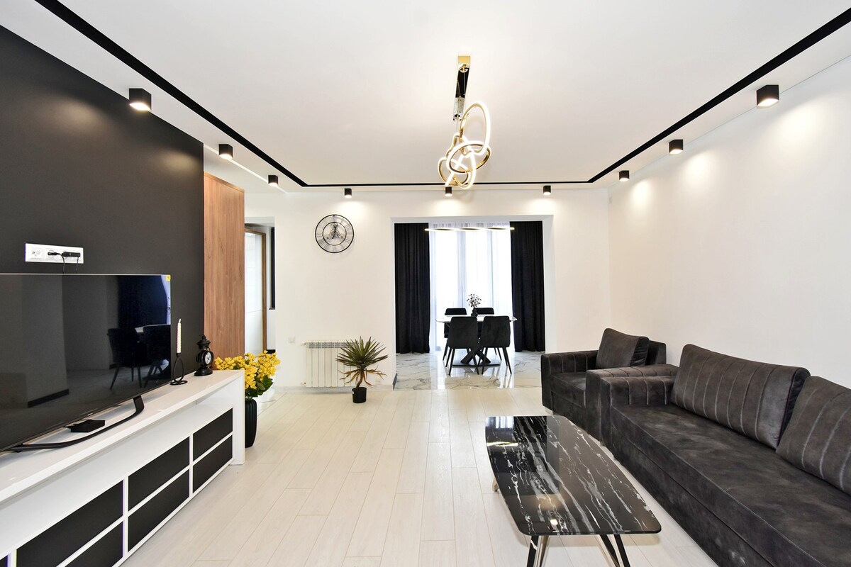 Vardananc 4 Luxury & Staylish 2B/D apartment VA444