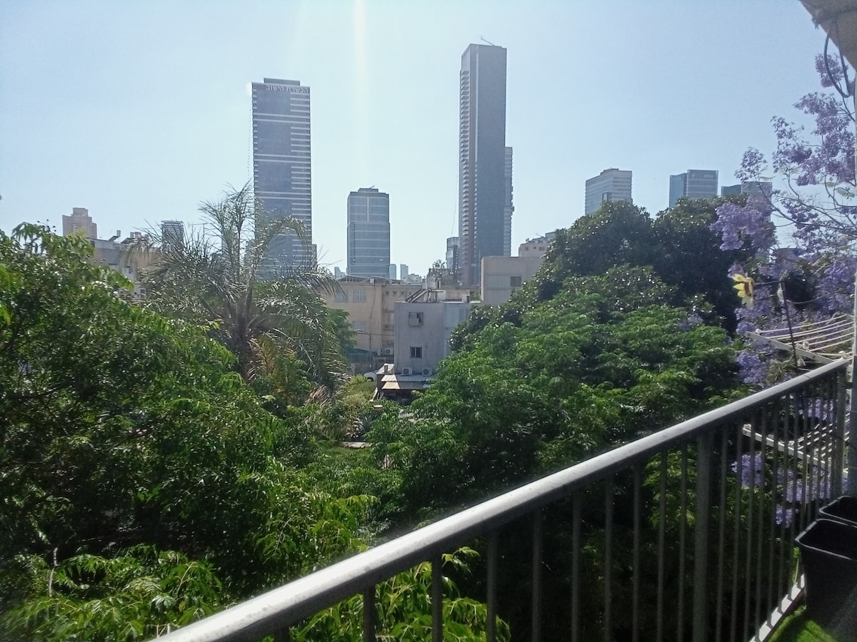 位于Bnei Brak的宽敞景观公寓，是吗？
