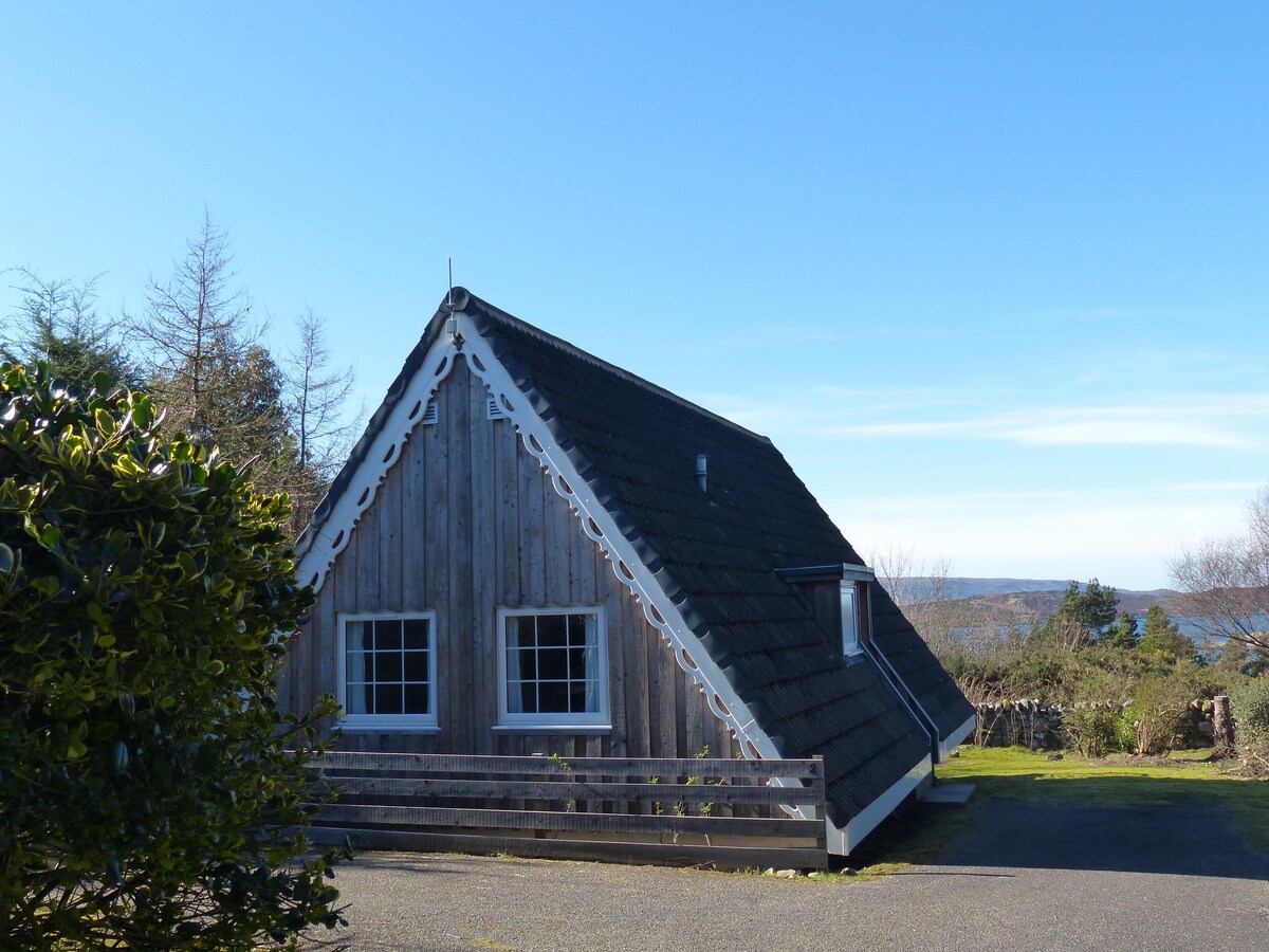 Highland Lodge with Sea View on NC500