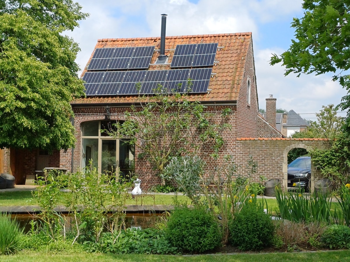 Huis "Onder de bloeiende linde"