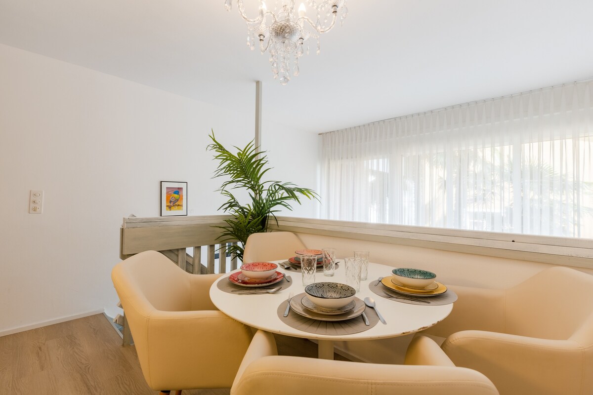 Garden Apartment in Center - Ambra