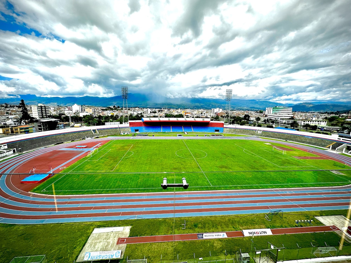 Suite cómoda vista al estadio