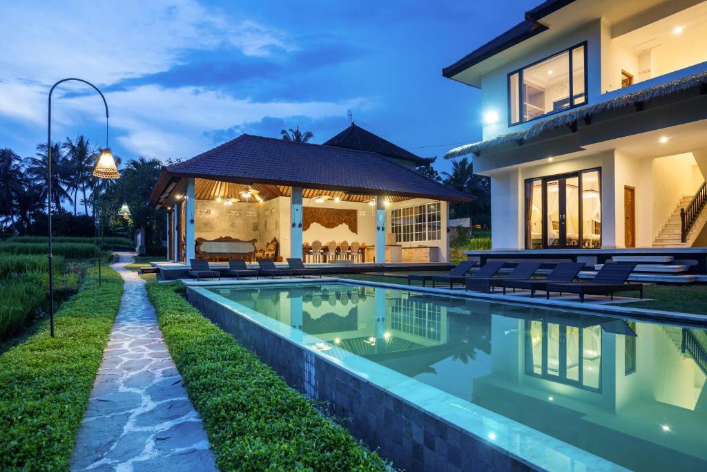 Luxury Family Villas 1.9 km of Ubud Palace