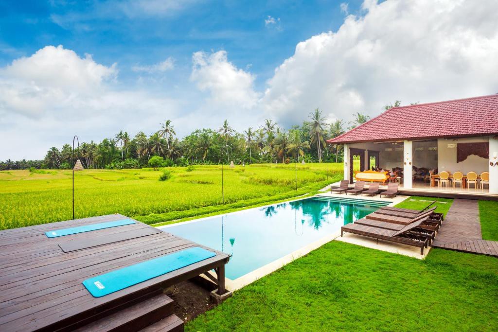 Luxury Family Villas 1.9 km of Ubud Palace