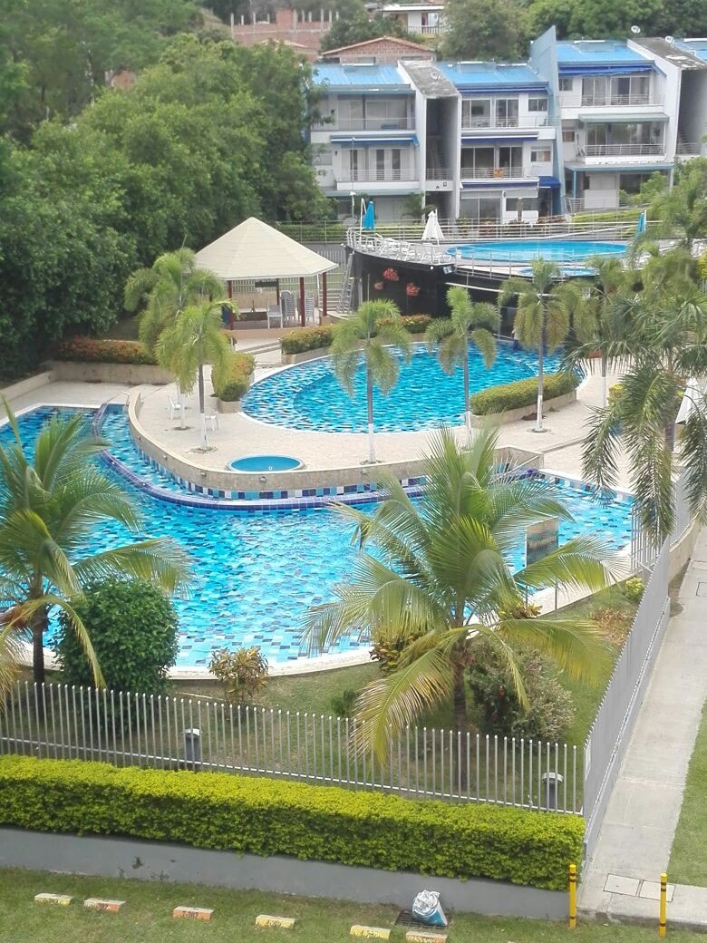 Confortable apartamento Increíble piscina/ terraza