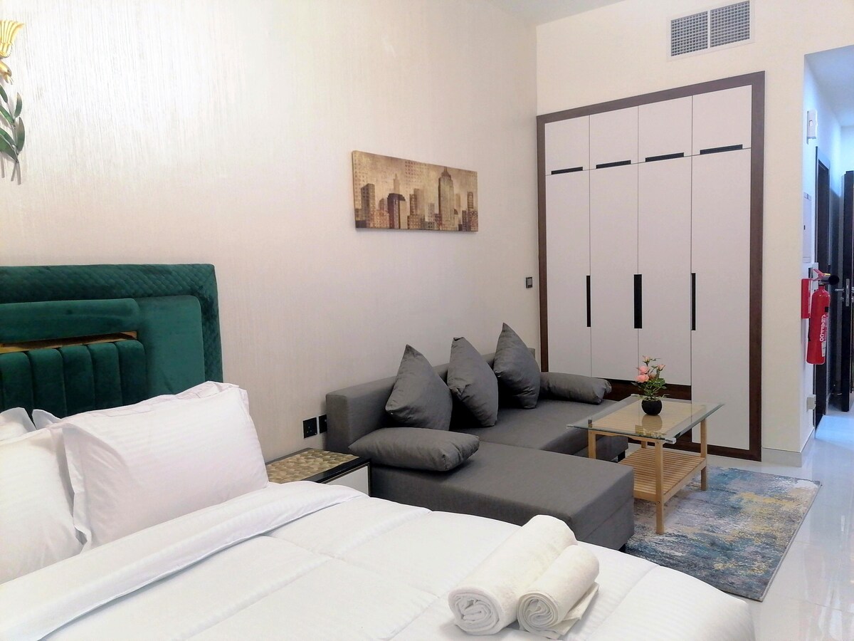 Amazing deluxe studio apartment in Al Barsha South