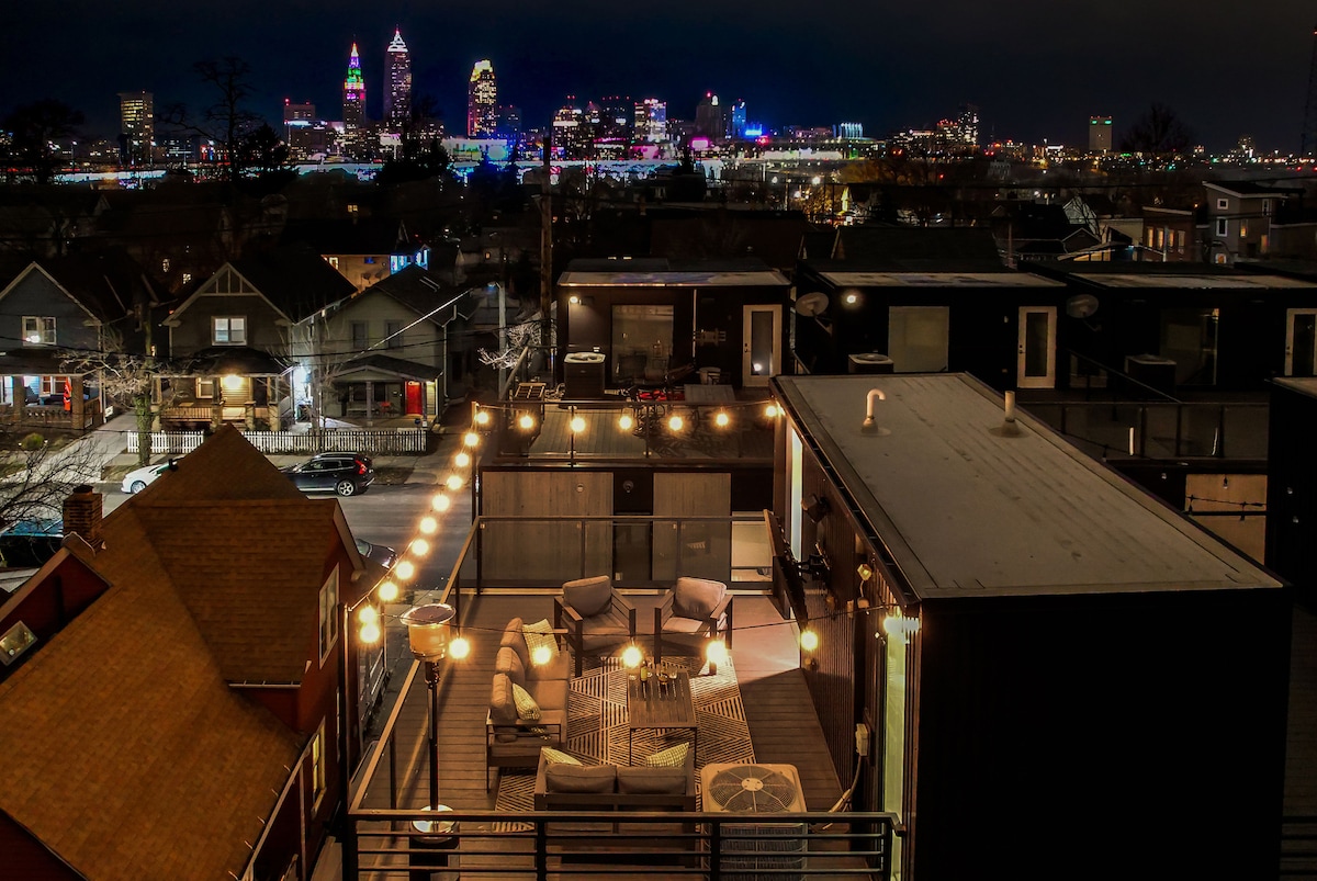 Tremont Black | Rooftop Patio