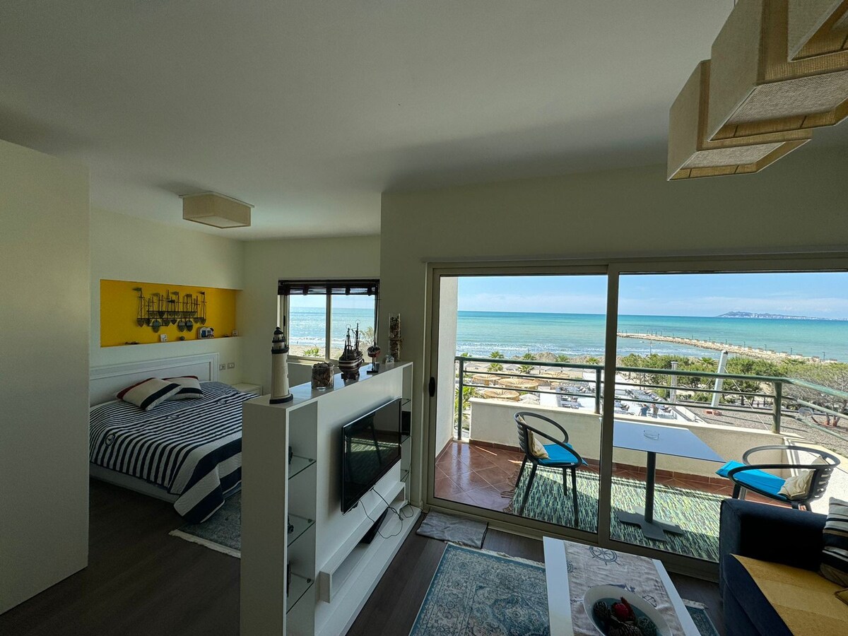 Comfort Suites 
*One-Bedroom Apartment Sea View*