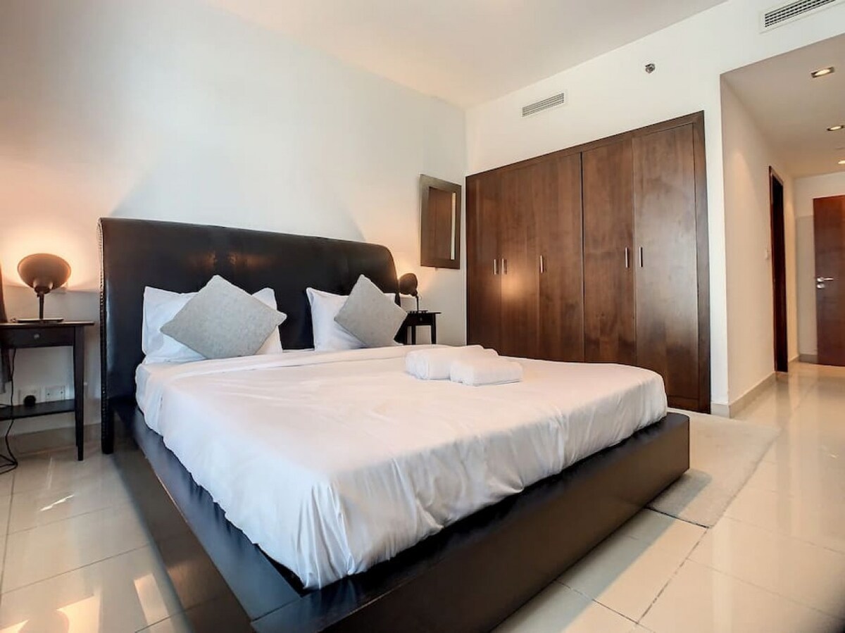 Peaceful Two Bedroom apartment in Dubai Marina