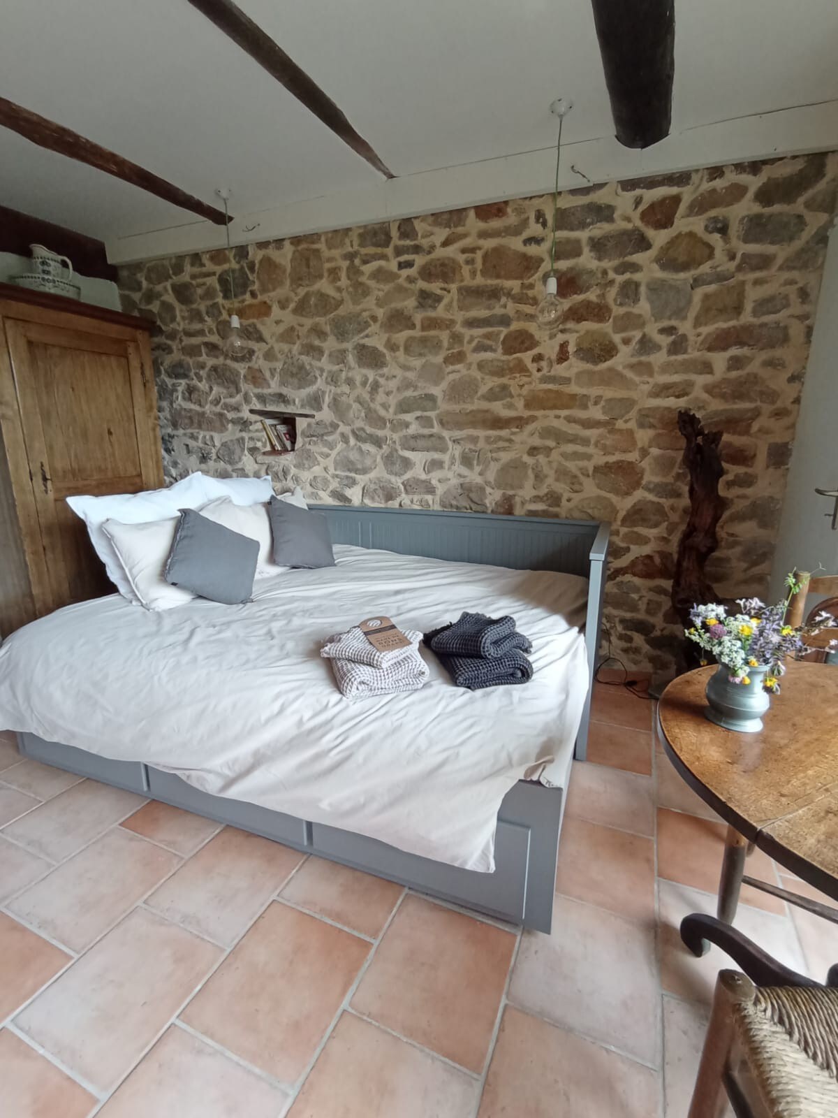 Chambre Studio avec Cuisine et Terrasse, Piscine