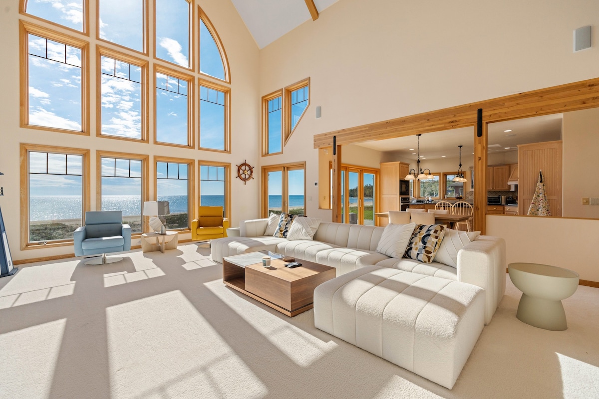 Luxury Home on Lake Michigan for Family Vacations!