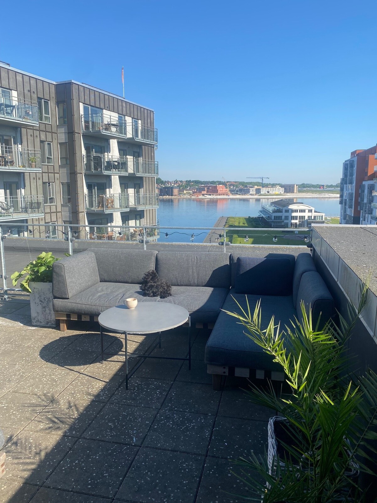 Penthouse med stor tagterrasse