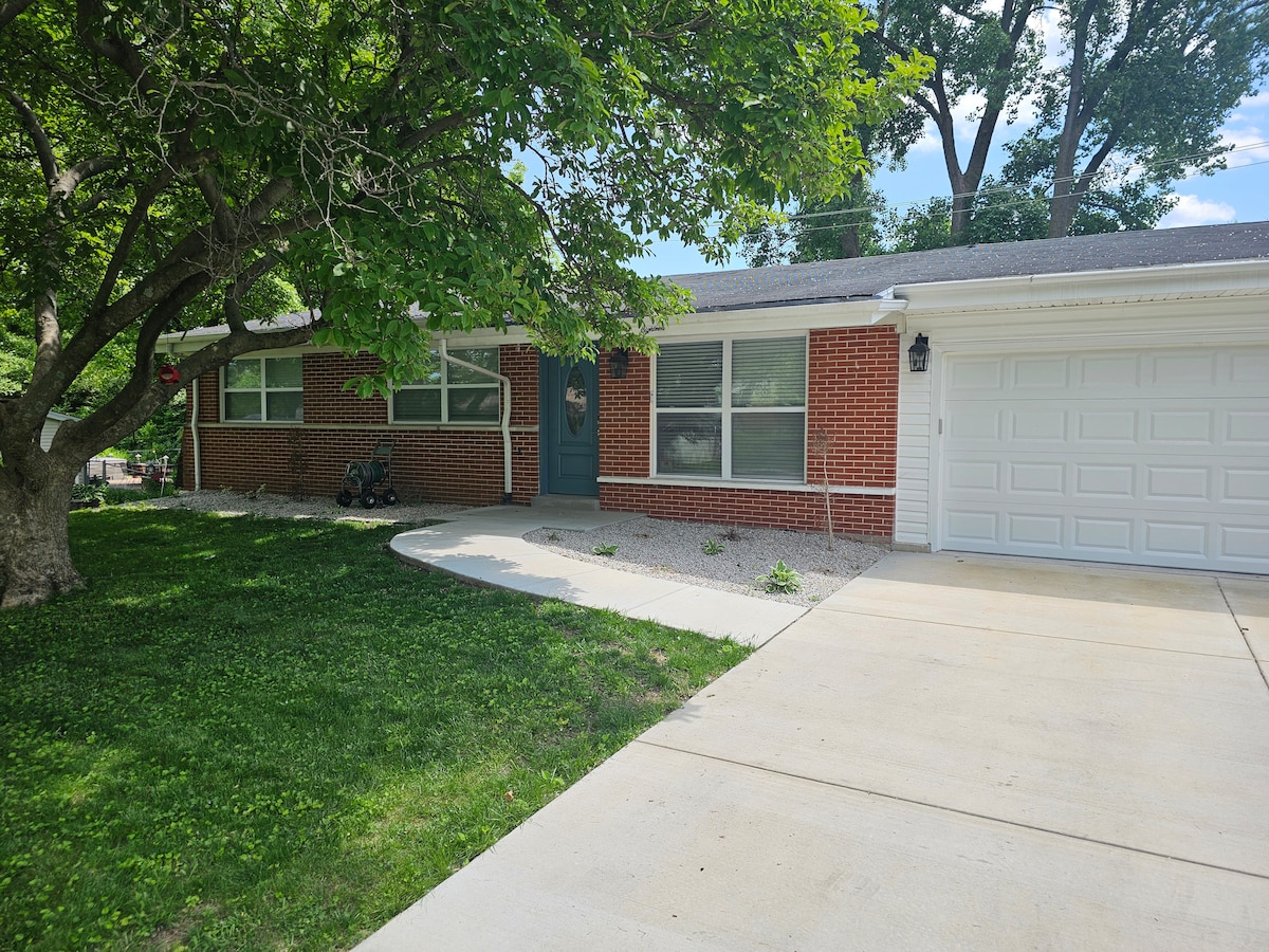 Zoey 's House in Olivette