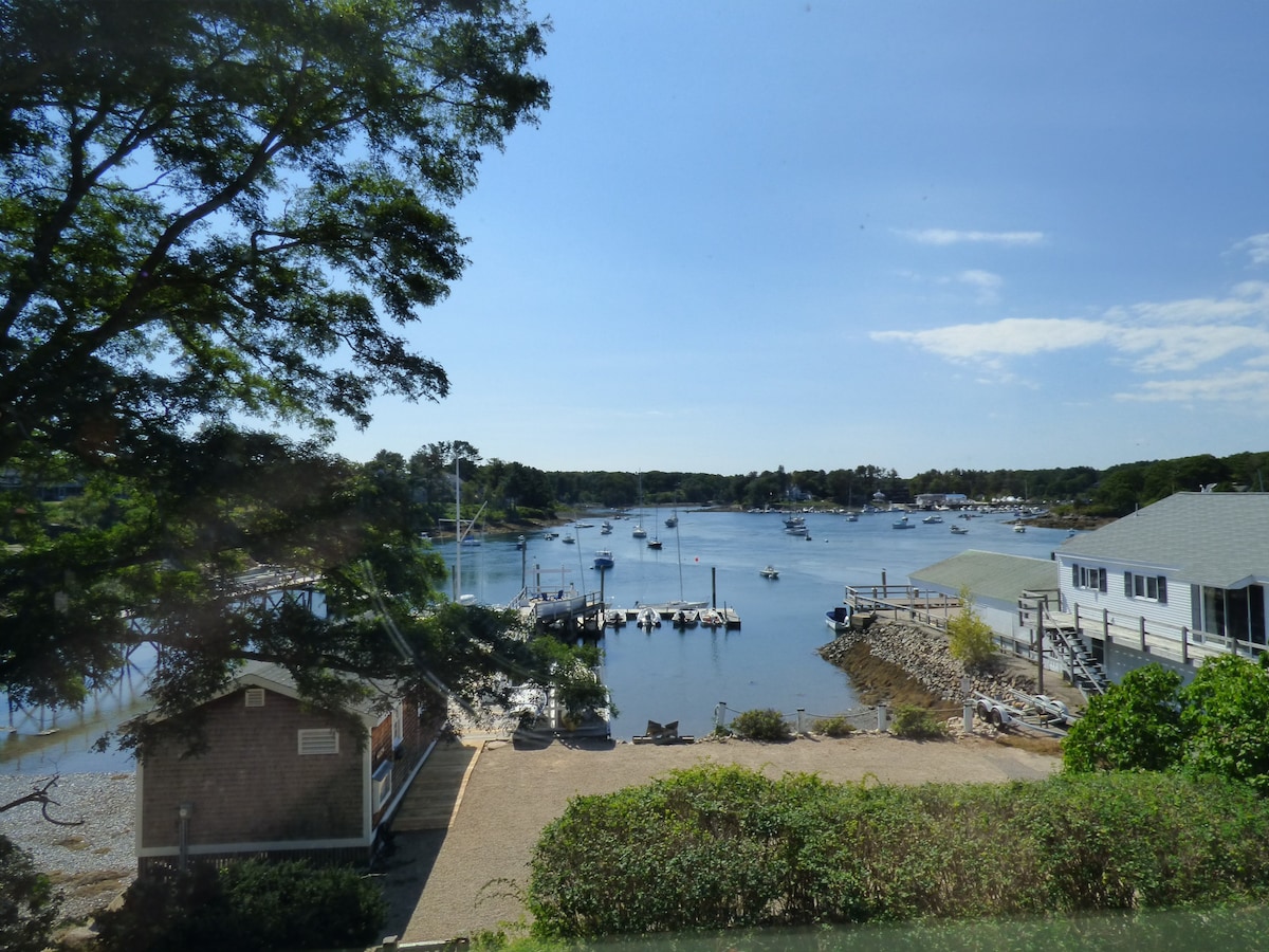 A View of York Harbor