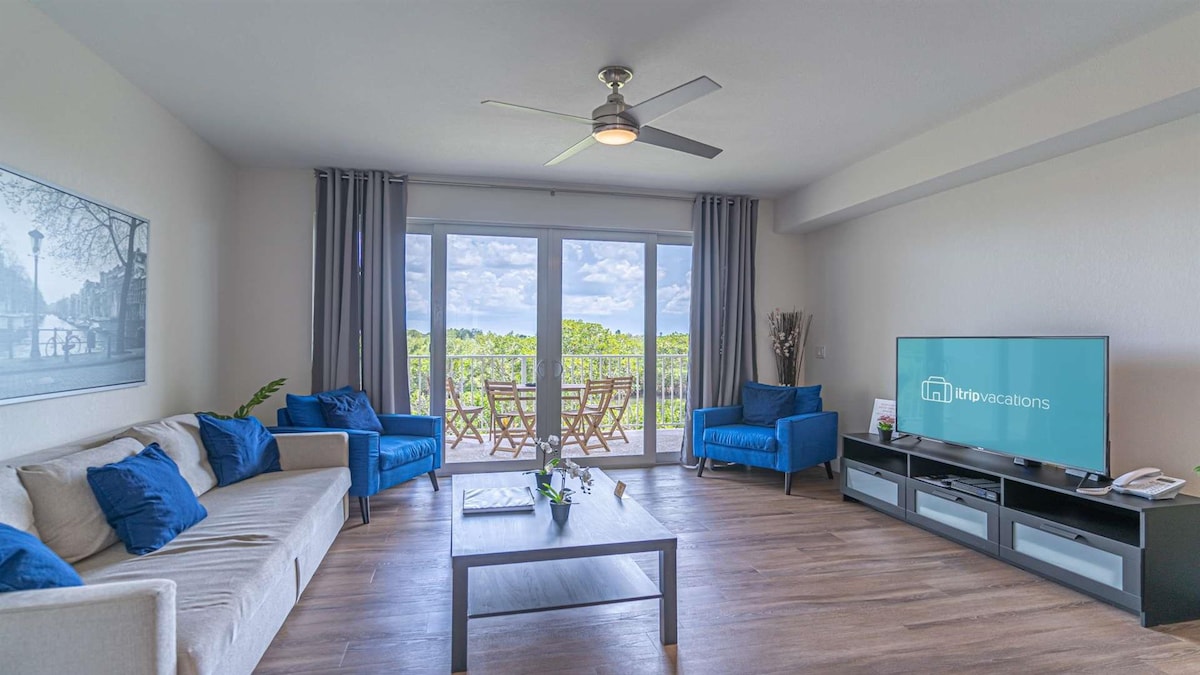 Modern 2 Bedroom Townhome near Bahia Beach
