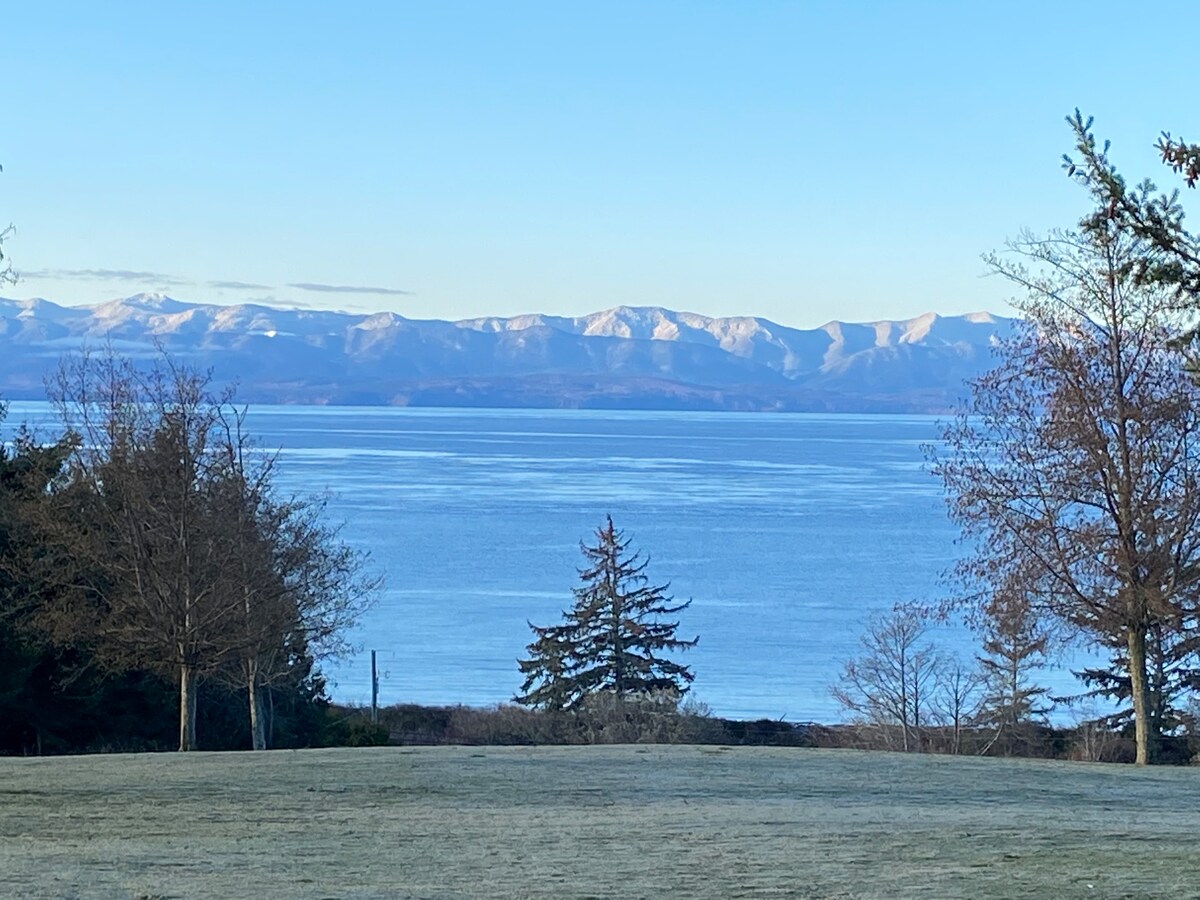 海洋绿洲和海景+当地早餐篮