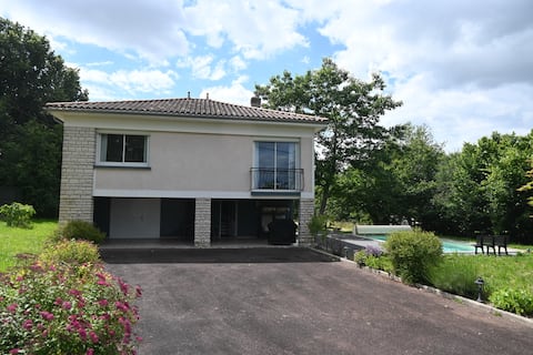 Villa La Ferrière met zwembad