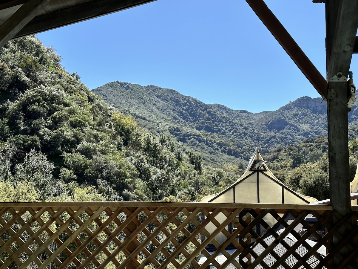 Topanga Panoramic View Loft + Trails & Creeks