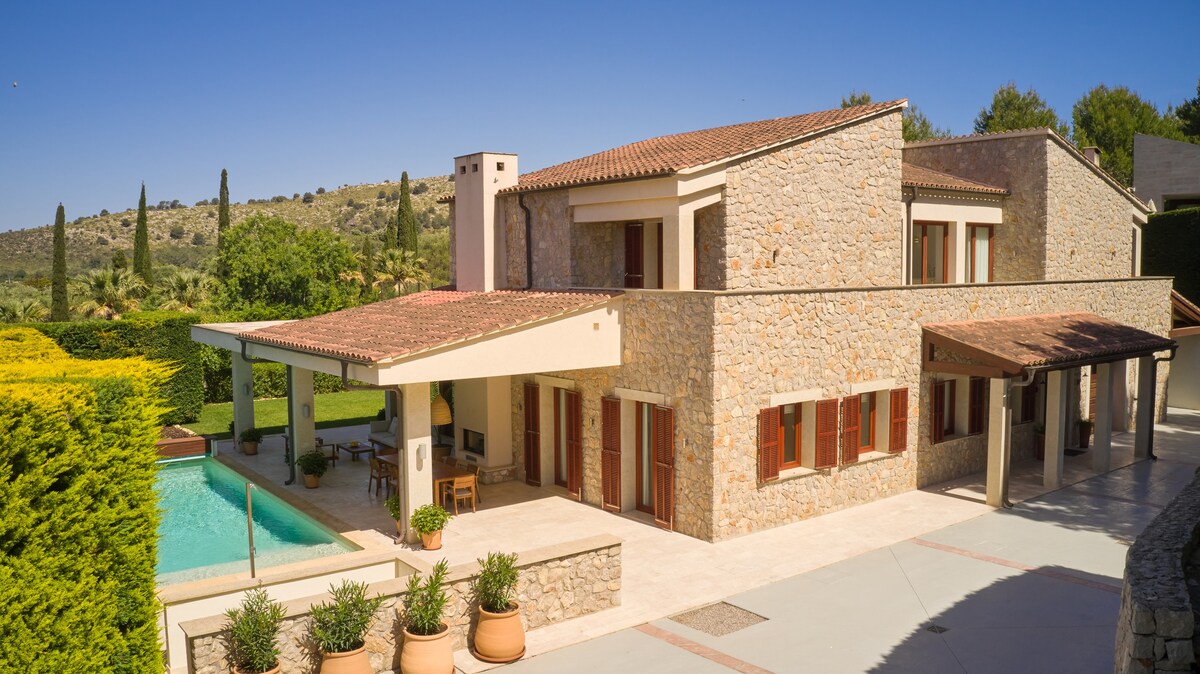 Villa RUBY by Cap Vermell Estate, Luxury & Pool