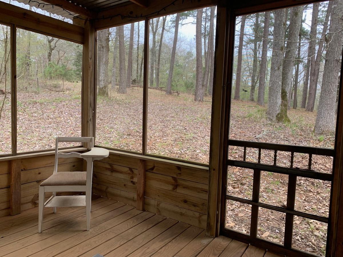 Cozy Cabin with Nature Trails