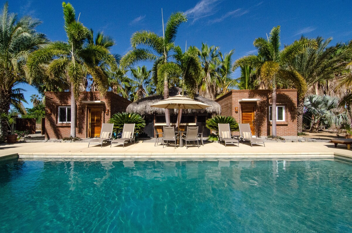Private Tropical Oasis with Pool, Large groups