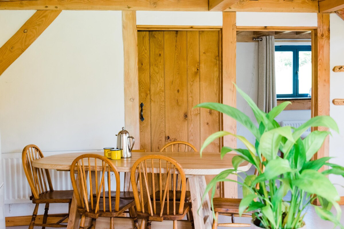 野生草甸小屋