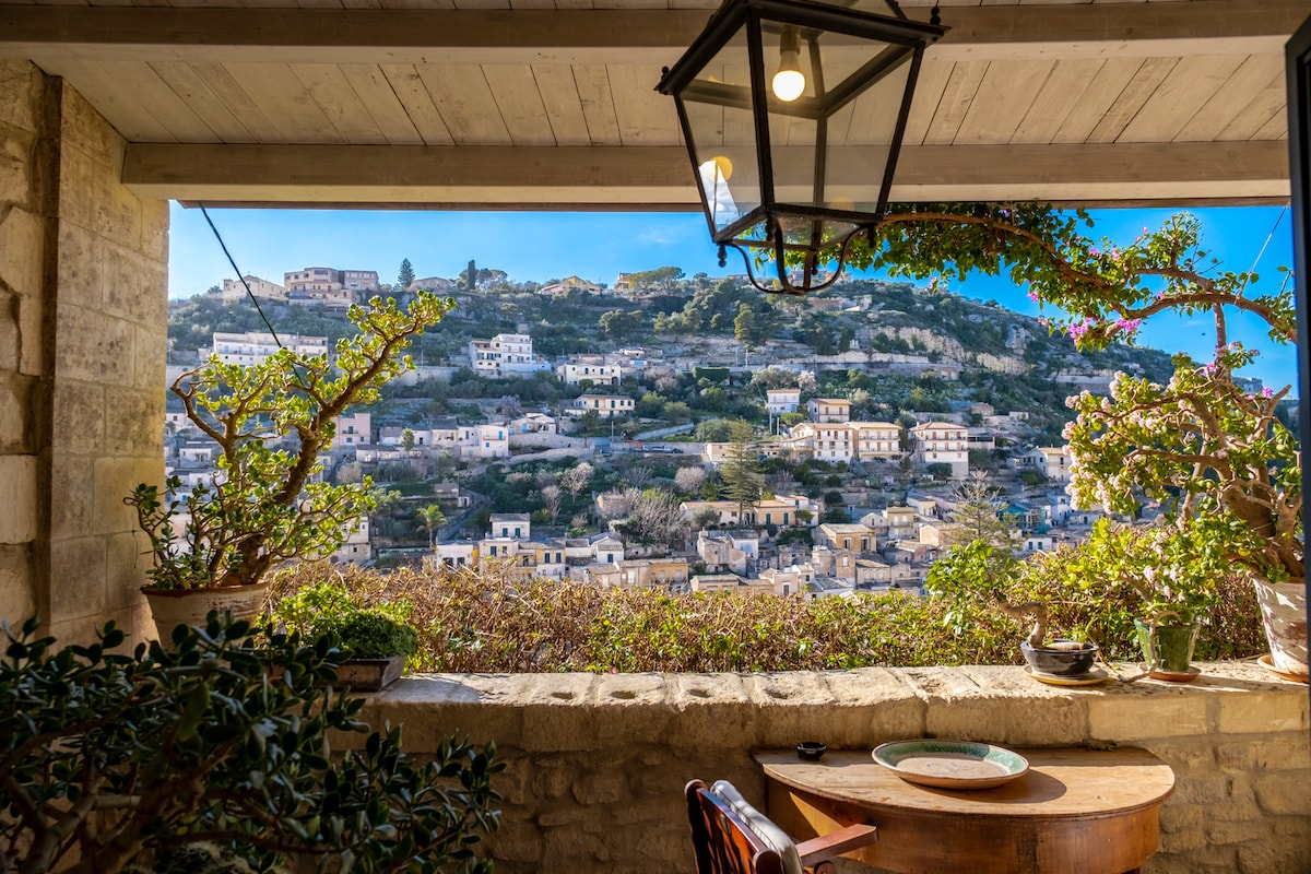 Modica Luxury with terrace