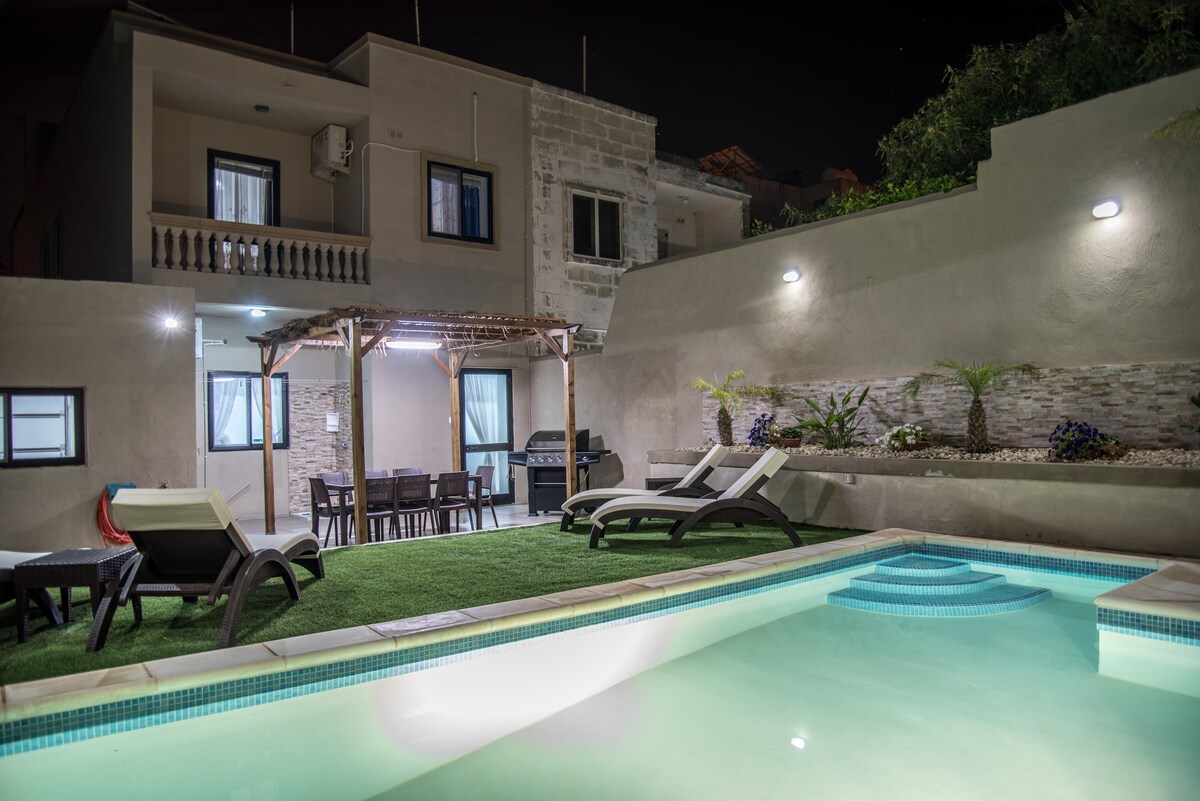 Villa Sunview - with Private Pool