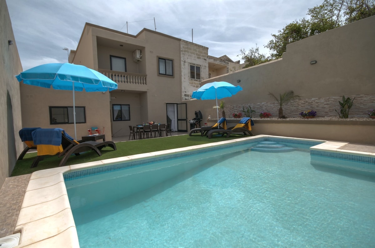 Villa Sunview - with Private Pool