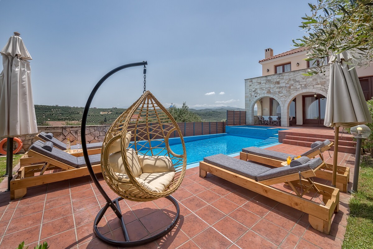 Villa Katerina with private Eco heated pool