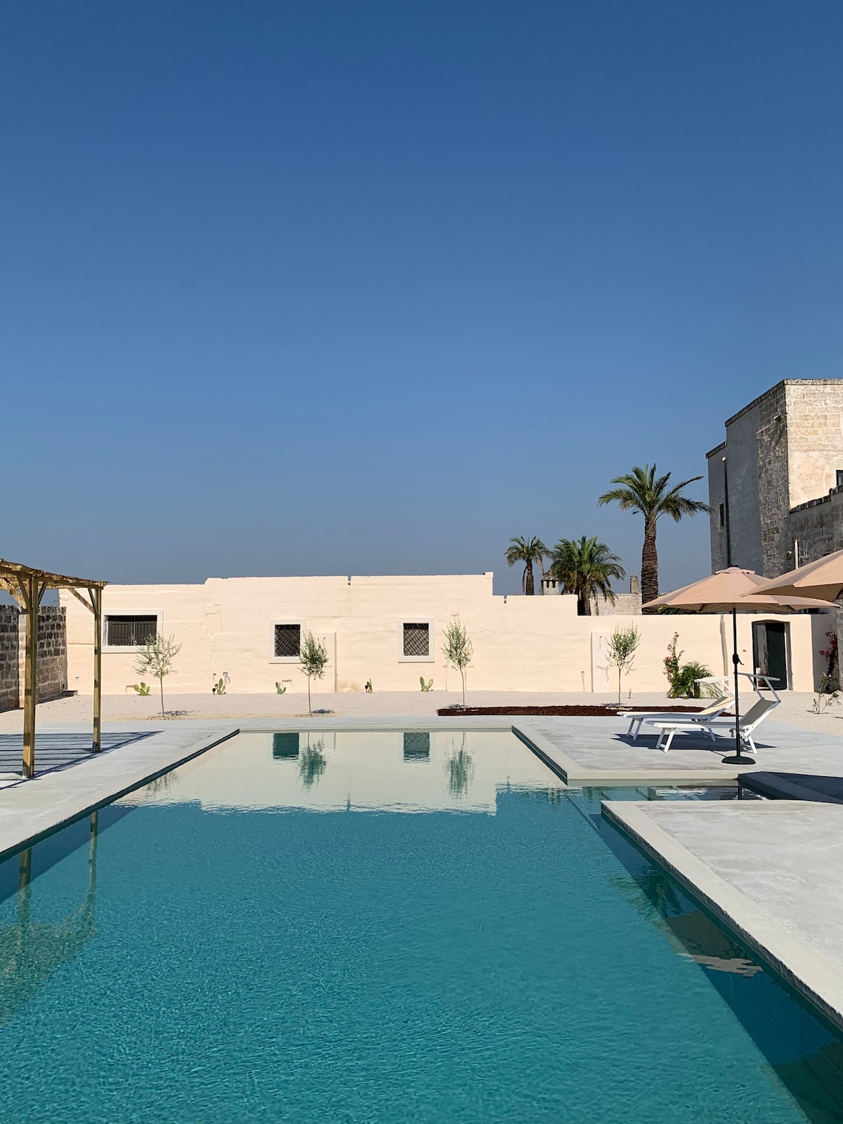 Charming flat (3) in Masseria in trendy Salento