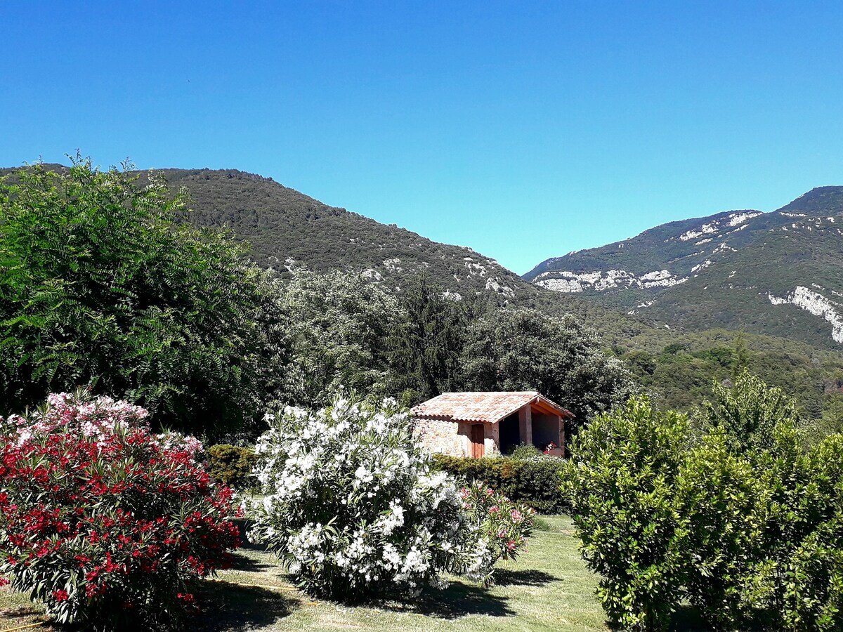 " Can Pedragós" farmhouse in the "Alta Garrotxa"