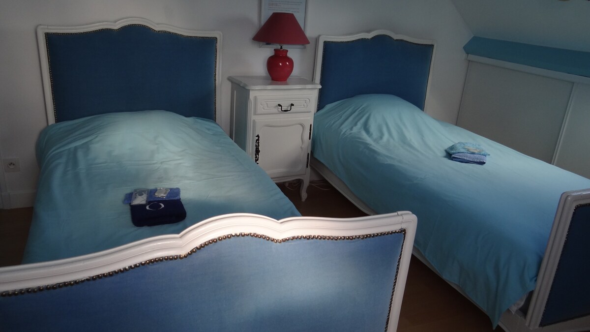 宽敞的客房2张单人床，可供2人入住