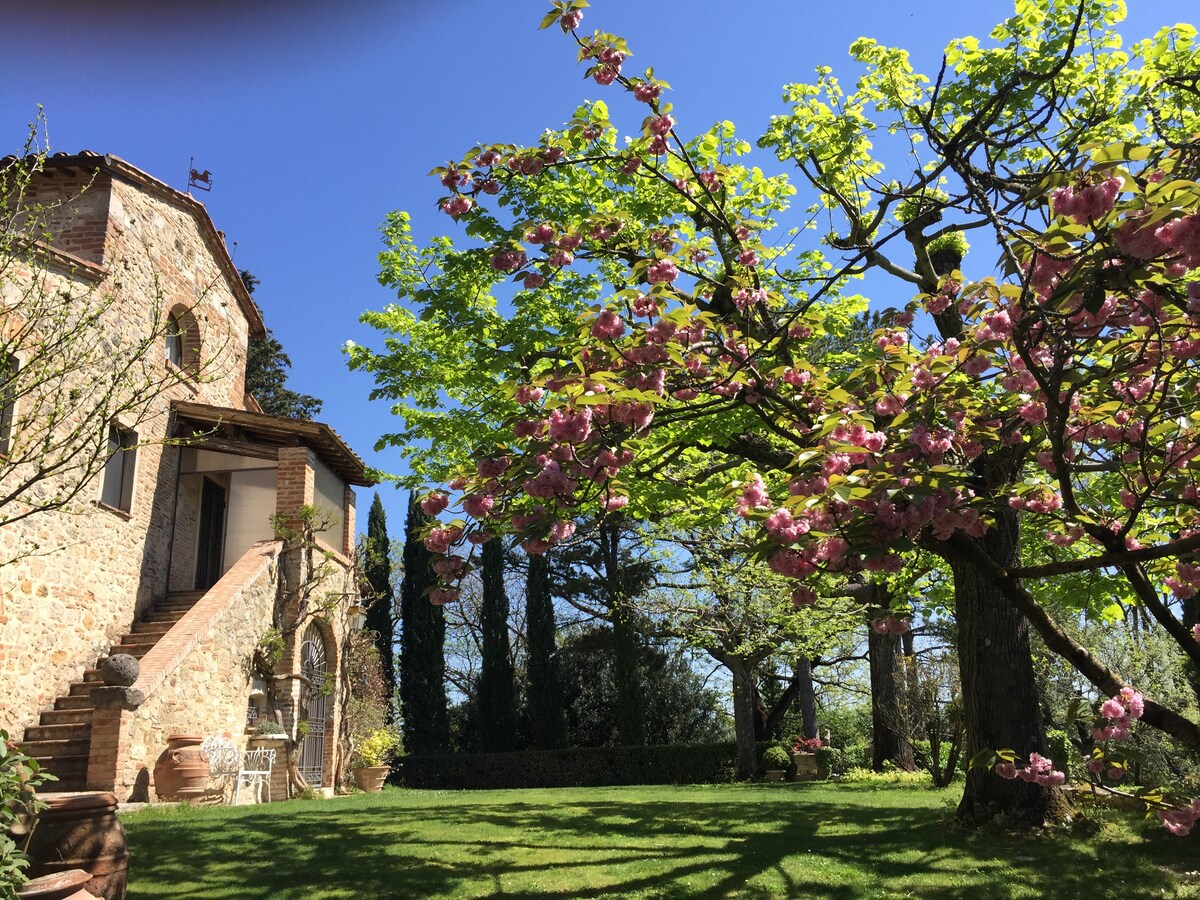 Magnolia House in Tuscany